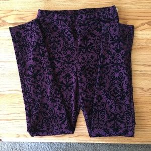 Forever 21 Small Plum Stretch Leggings